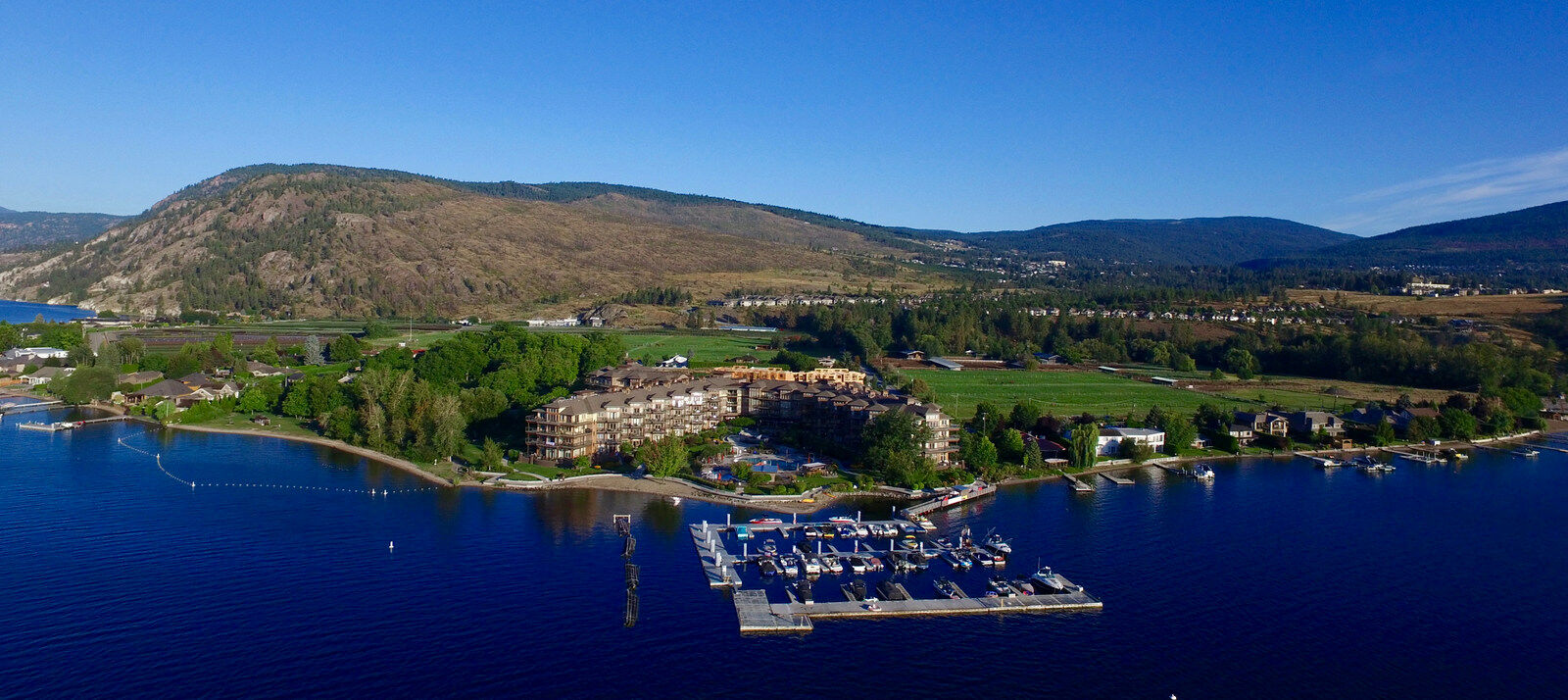 The Cove Lakeside Resort West Kelowna Exterior photo